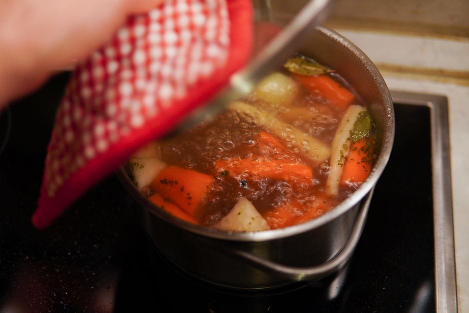 Homemade Chicken Stock From Scraps